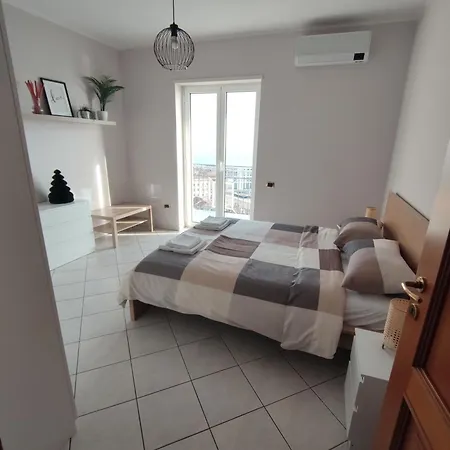 La Dimora Dei Naviganti - 15 Min Dalla Costiera Amalfitana Vista Mare Con Jacuzzi * ساليرنو